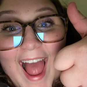 Meet your Posher, Nadia